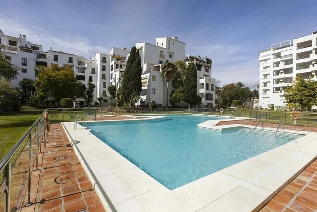 Caprichoso En El Corazon De Puerto Banus Apartment Marbella