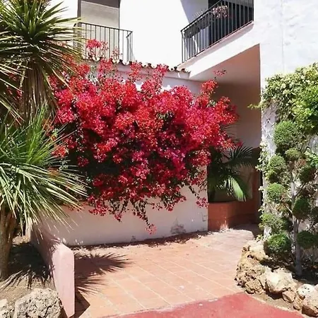 Caprichoso Apartamento En El Corazon De Puerto Banus Marbella Exterior photo